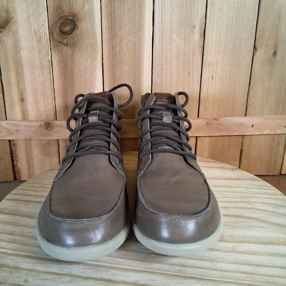 OluKai Nalukai Boots Mens 8 Brown Leather Chukka Ankle Casual Shoes Lace‎ Up